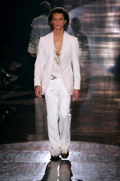 Gucci Spring 2005 Menswear Fashion Show 